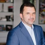 Pasqyrë, o pasqyrë: kush e miratoi lejen pa vlerësim?