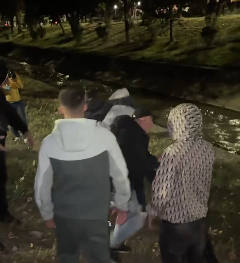 Në Lanë u hodh Klevis Balliu, por u mbyt Sali Berisha!